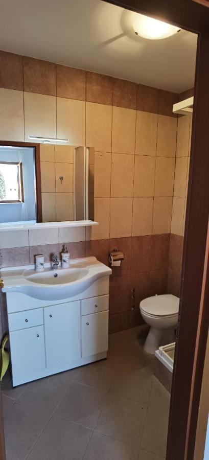 Apartmani Neva Supetar Exterior photo
