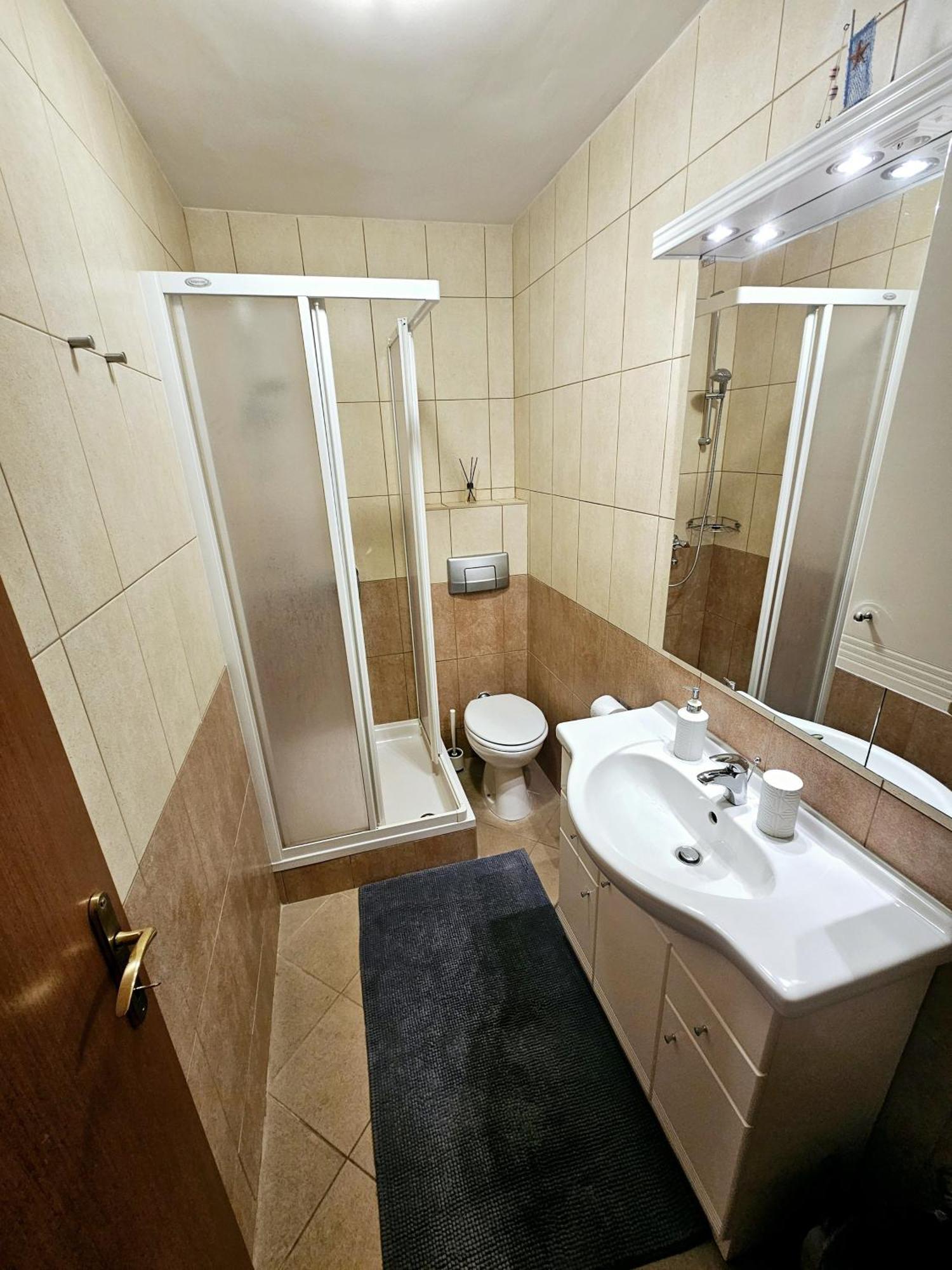 Apartmani Neva Supetar Exterior photo